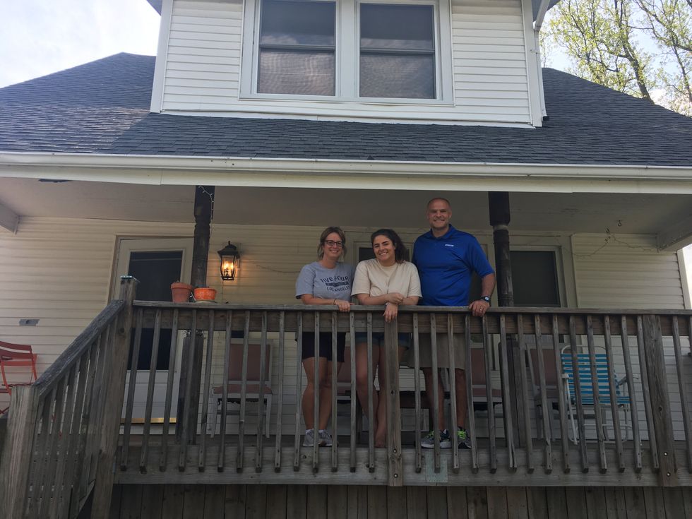 16 Things That Have Definitely Crossed Your Mind The First Time You Live On Your Own