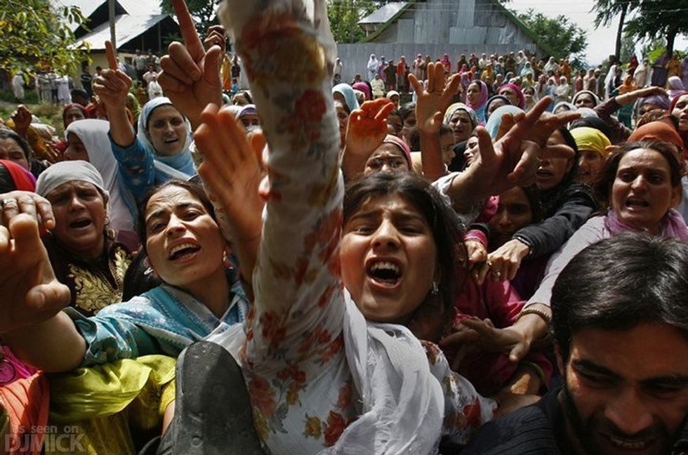 Under Lockdown: Kashmir