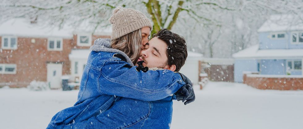 Ladies, Just Because It's Almost 'Cuffing Season' Doesn't Mean You Need To Jump Into A Relationship — It's A Waste Of Time