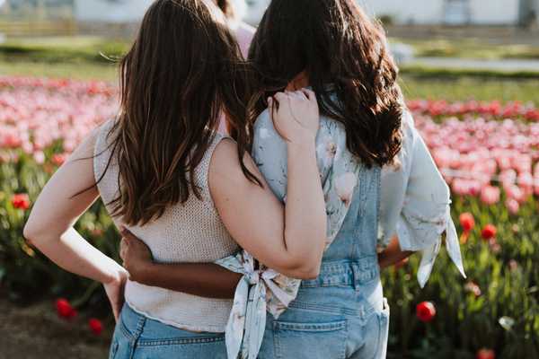 15 Ways To Check In With Your Friends, Without The Dreaded 'How Are You?'