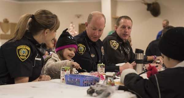 8 Things You Thought Were Normal Growing Up As A State Trooper's Daughter, But Laugh At Now That You're Older