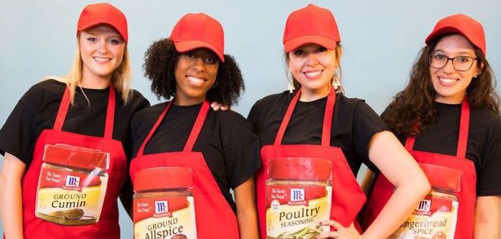 10 Halloween costumes that pun lovers will love.