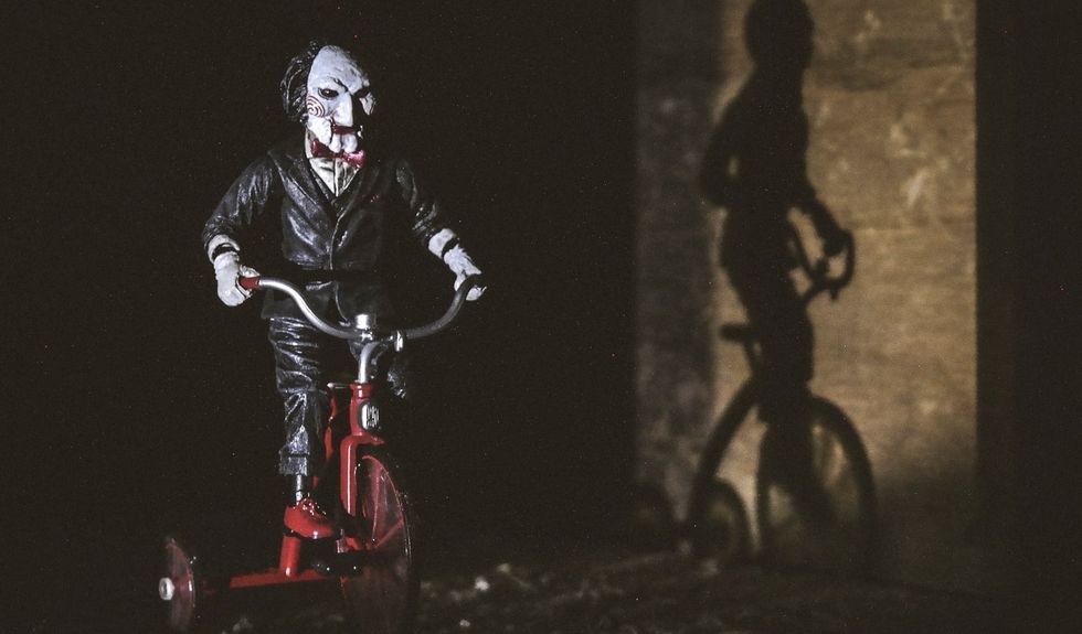 10 Terrifyingly Useful Lessons That Horror Films Taught Us