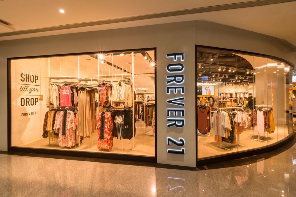Forever 21 Just Filed For Bankruptcy, And 11-Year-Old Me Is Crying In The Club Right Now