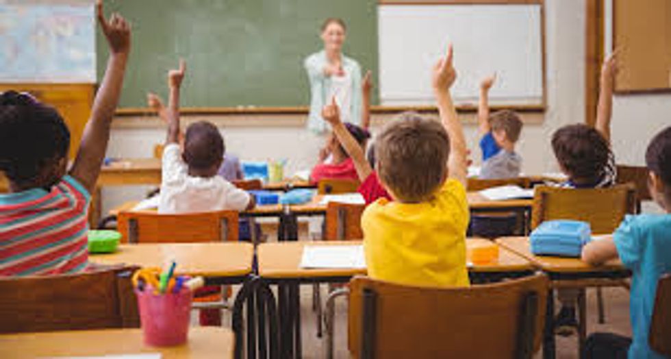 Labels That Burn Out The Light in Students: