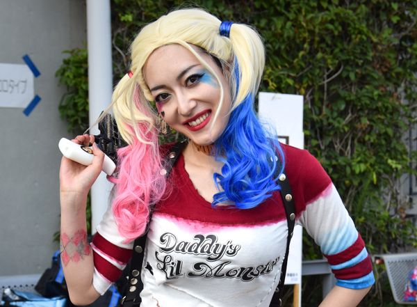 7 Reasons Stuffing Your Face With Pumpkin Pie Beats Wearing A Sexy Halloween Costume ANY DAY