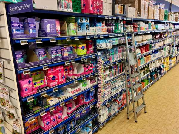 I Legally Deserve The Right To Know If My Tampon Is Going To Kill Me