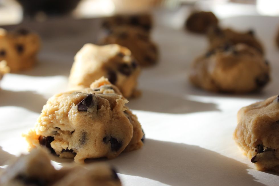 These DIY Chocolate Chip Cookie Dough Balls Are WAY BETTER Than Your Halloween Candy
