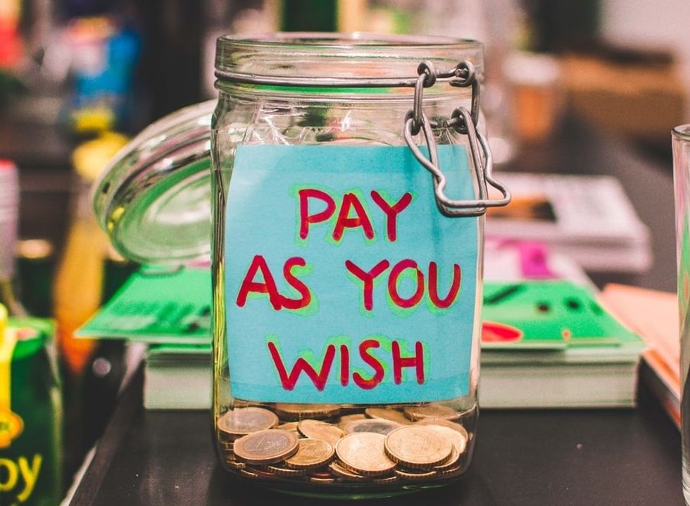 We're All Broke College Students, But Learning How To Invest Can Really Change The Game