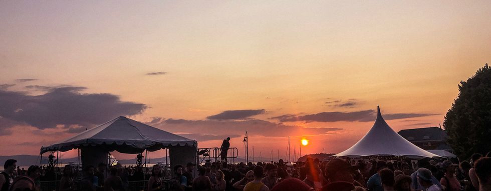 5 Mood Boosters To Survive Daylight Savings