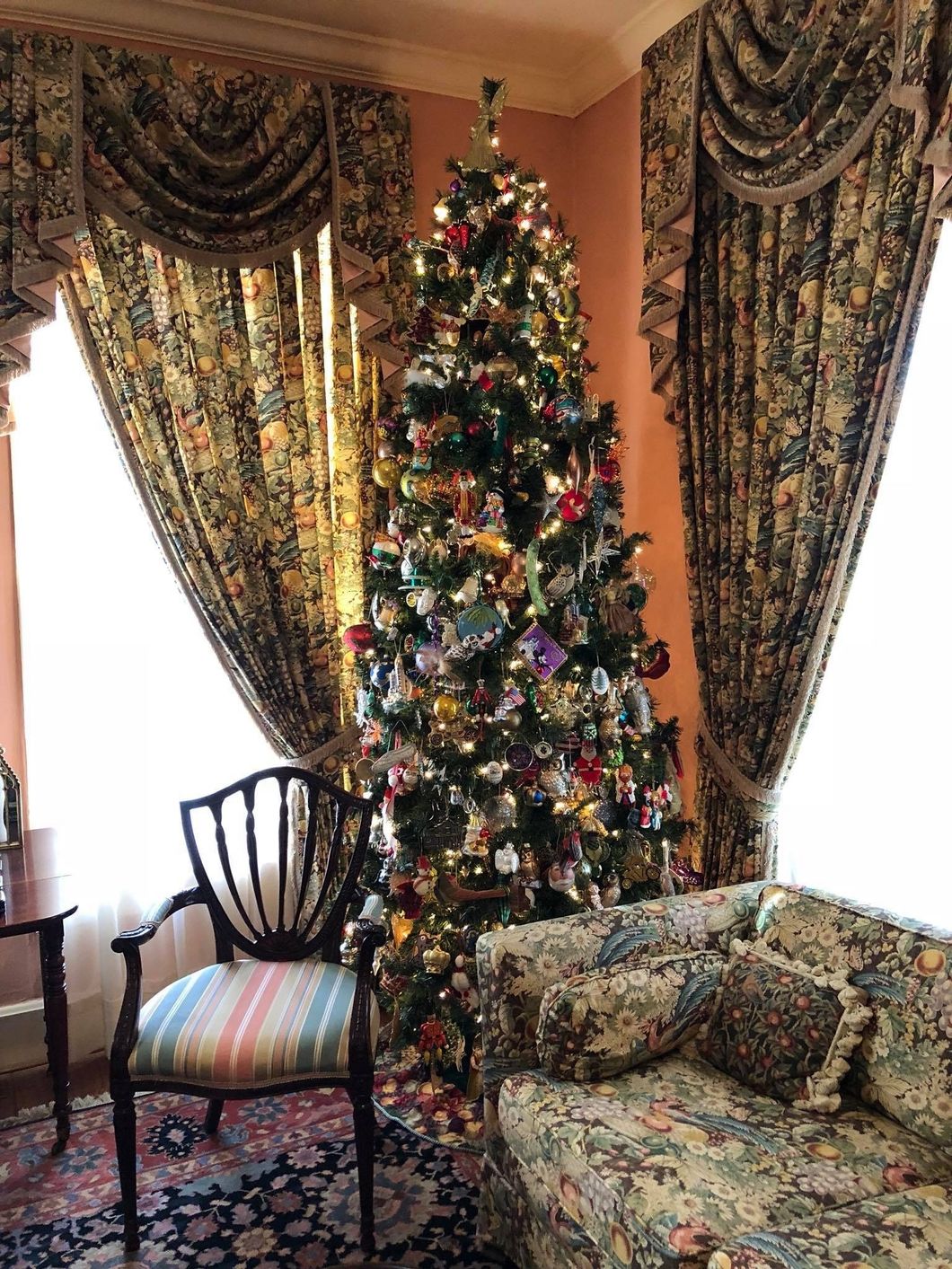 12 Reasons Every College Girl Is SO OVER School Right Now And Just Wants To Be Home For The Holidays