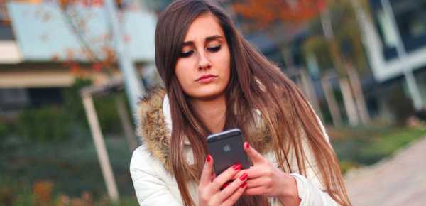 Guys, If Your 'Read' Receipts Are On, You Take Great Pleasure In Ruining Girls' Lives