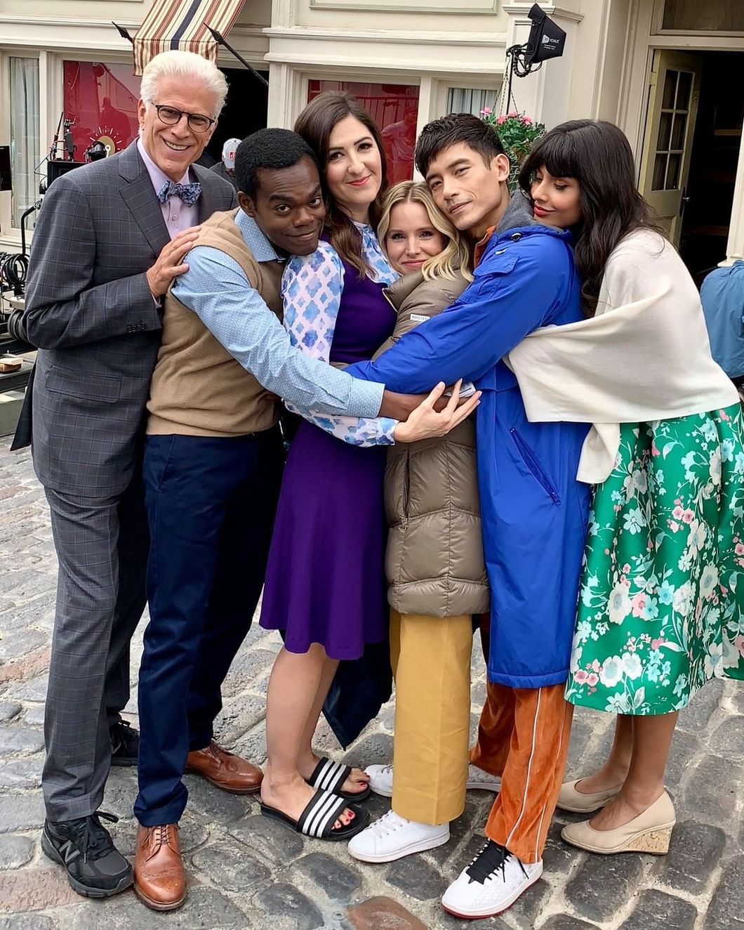 3 Reasons You Should Binge-Watch 'The Good Place' And Be Part Of The Soul Squad