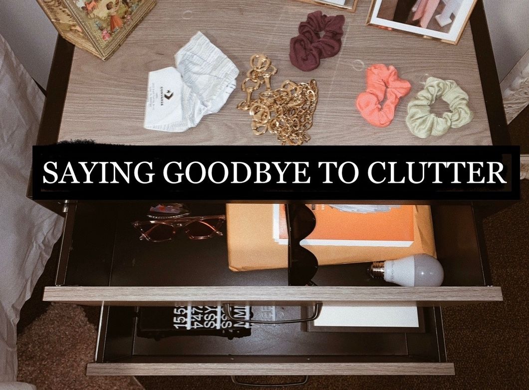 5 Ways To Declutter Your Life If You're Feeling Overwhelmed