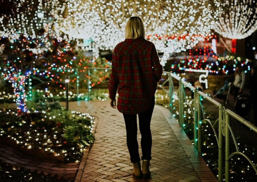 8 Holly Jolly Activities To Do With Your Friends This Christmas