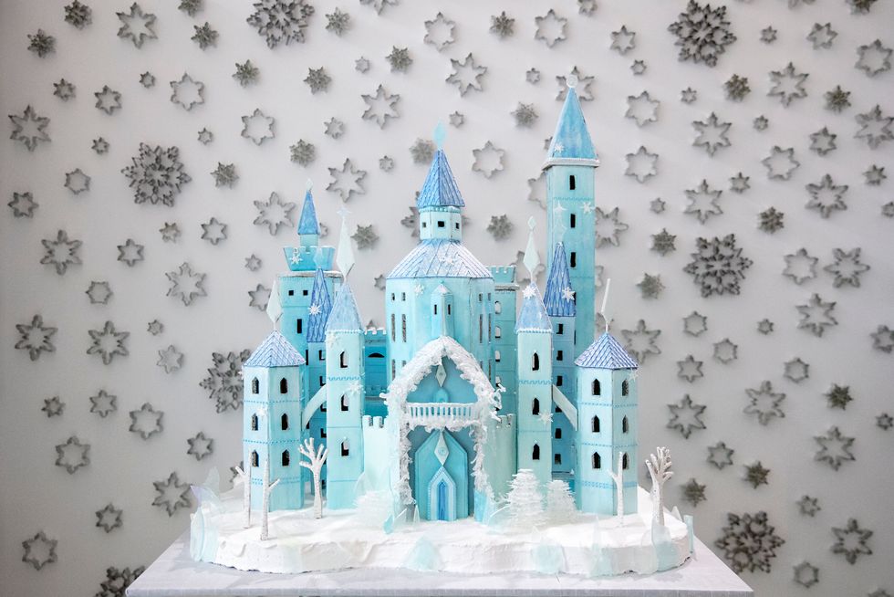 Someone Built A 75-Pound 'Frozen'-Inspired Gingerbread Castle, And It's Definitely Worth Melting For