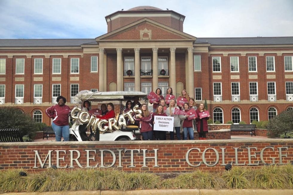 10 Tips For High School Seniors Applying To College For The First Time