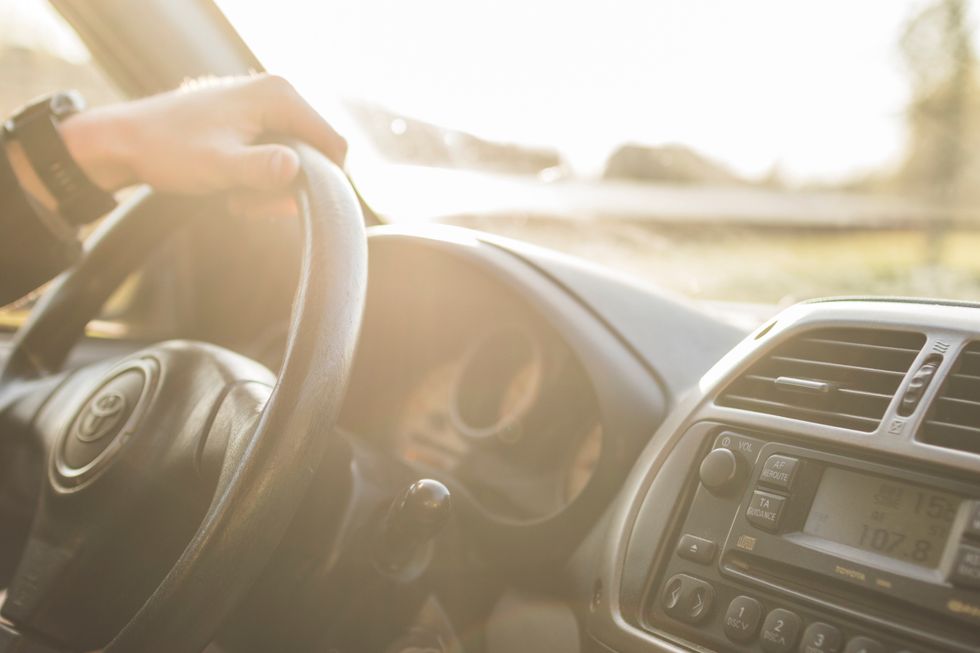 5 Things People Do While Driving That You Have Every Right To Be Mad About