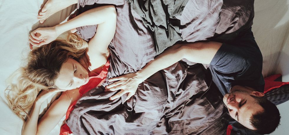 11 Thoughts You Have When Your Boyfriend Is A Morning Person But You're DEFINITELY Not