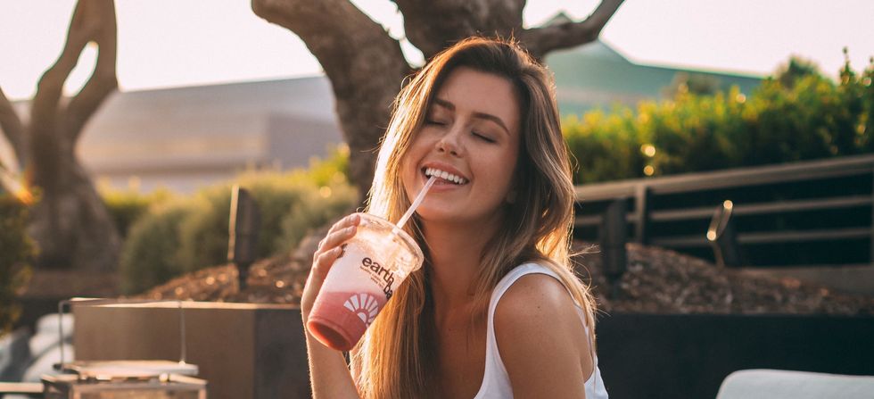 I'm The Girl Who'll Always Make The First Move Because It's 2020, And I Can Ask For What I Want