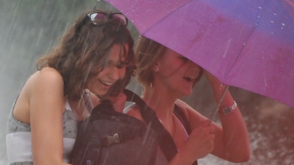 11 Thoughts Every College Student Has Walking Through The Rain To Class