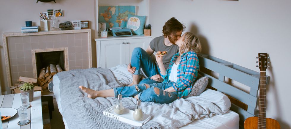 15 Perfect Things To Do For The S.O. Whose Love Language Is Acts Of Service