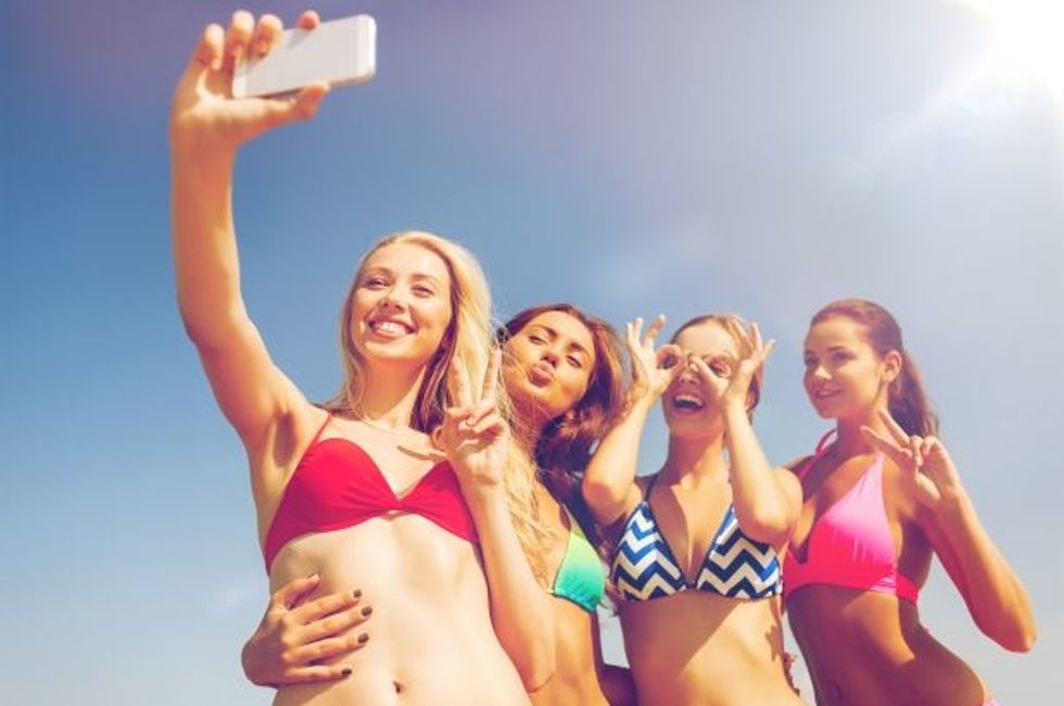 12 Safety Tips To Remember on Spring Break