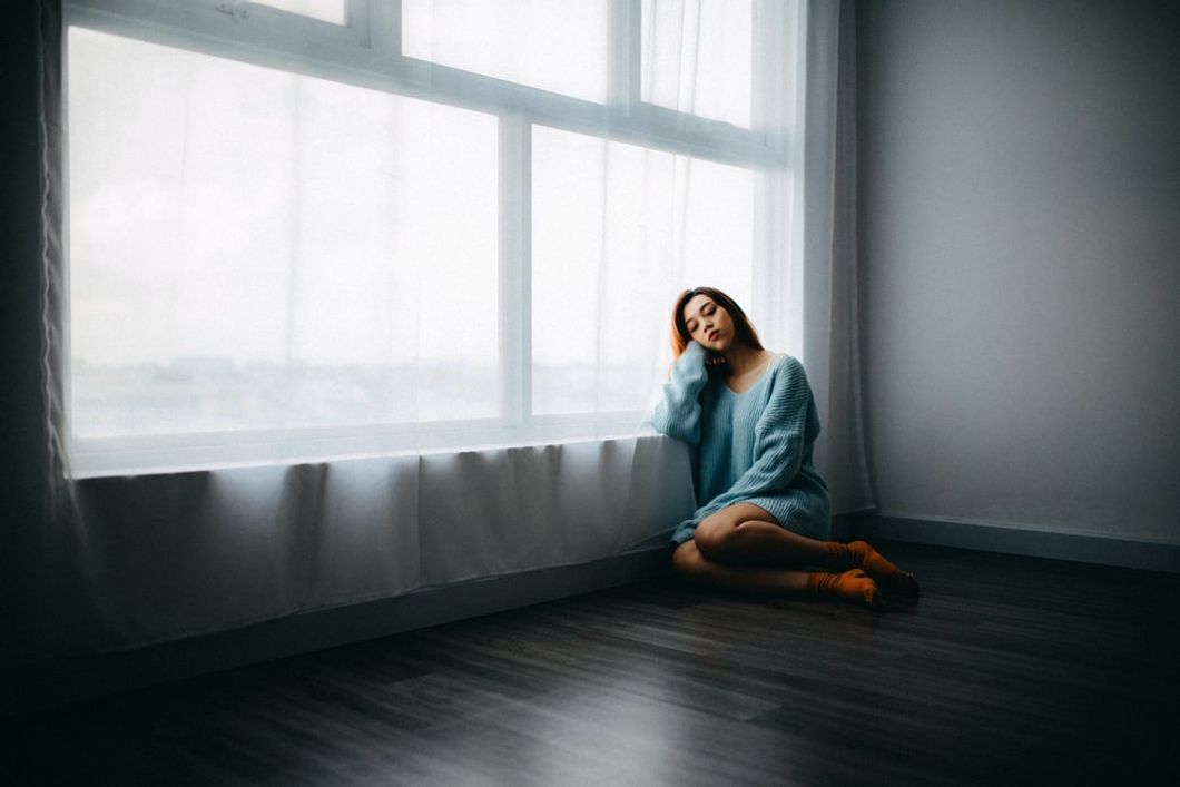 8 Ways To Prevent Loneliness If You're Self-Quarantined Alone