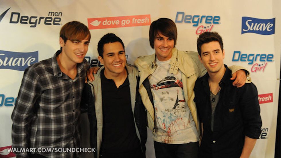 Big Time Rush reunited and my 12-year-old self is crying