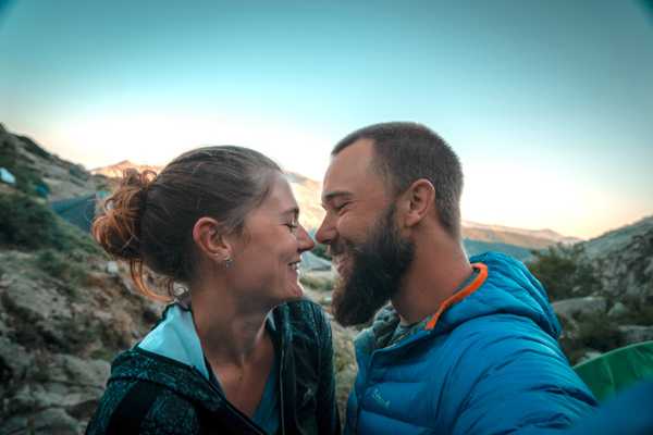 The 'Talking Phase' In Dating Needs To Die