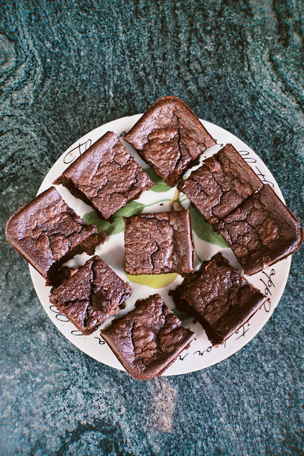 Instead of Banana Bread, Here Are 3 Low-Calorie Desserts To Bake During Quarantine