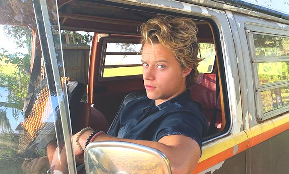 10 Reasons You Might Fall For JJ MORE Than John B On Netflix’s 'Outer Banks'