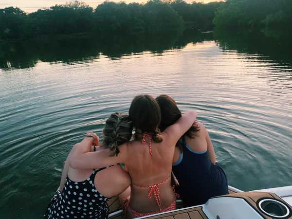 18 Kick-Ass Country Songs For Your 2020 Summer Playlist