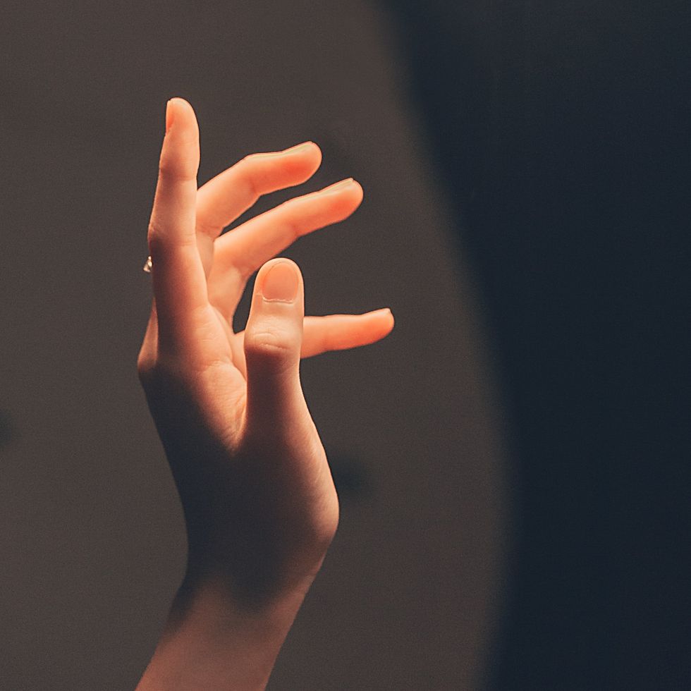 5 Reasons to Learn American Sign Language