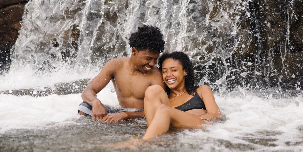 5 Date Ideas That Are SO Much More Chill Than Netflix And Chilling All Summer Long