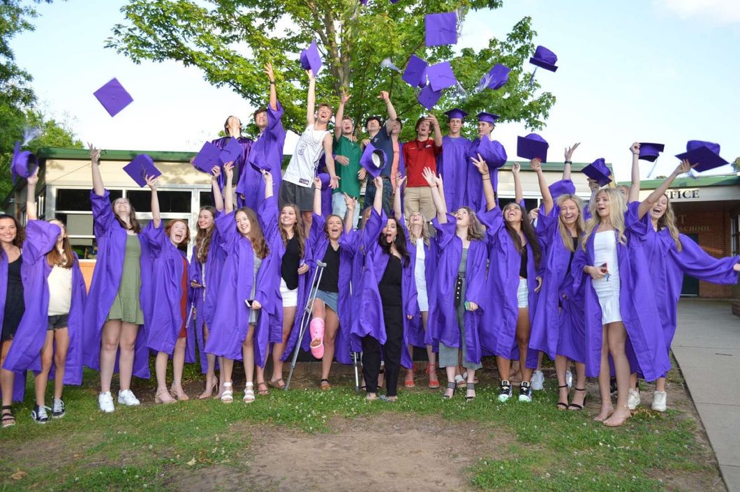 A New Relationship Right Before College?