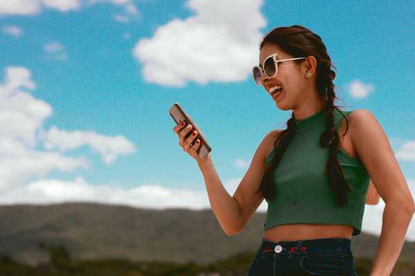 6 Steps To Make That Person Fall In Love With You Over Snapchat