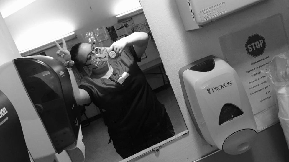 I Spoke To A Washington CNA About COVID-19, And It's HARD Being A Healthcare Worker Right Now