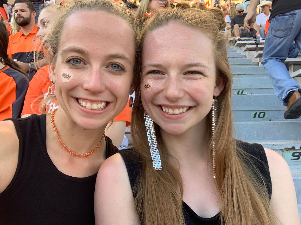 31 Reasons Sisters Are The Greatest Built-In Friends — Even If They're Sometimes Your Enemy