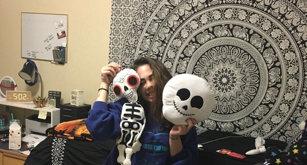 11 Things College Seniors Will Be Happy To NEVER Have To Buy Again — Thank God