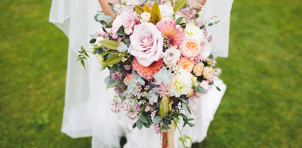These Are The Flower Arrangements You Need For Your Wedding, Based On Your Aesthetic