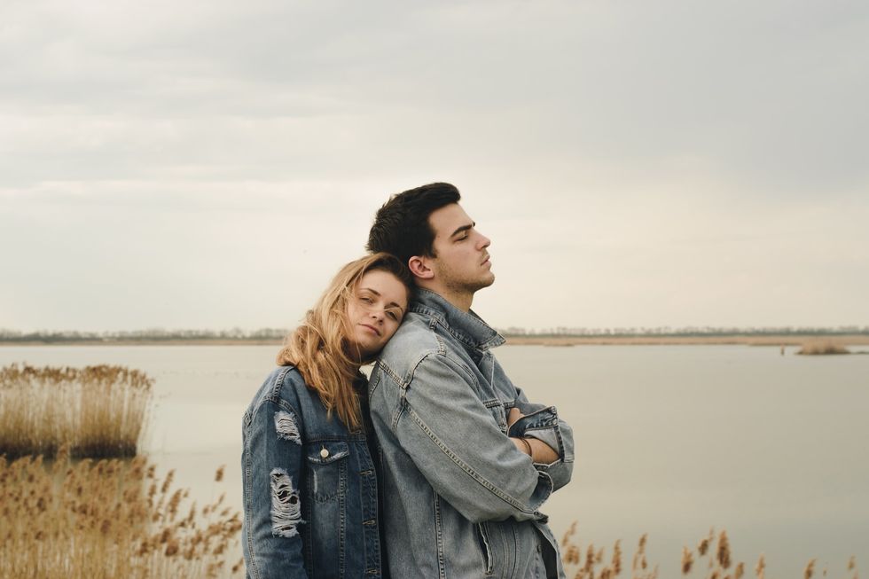 ​7 Red Flags You Should Run From In A Relationship