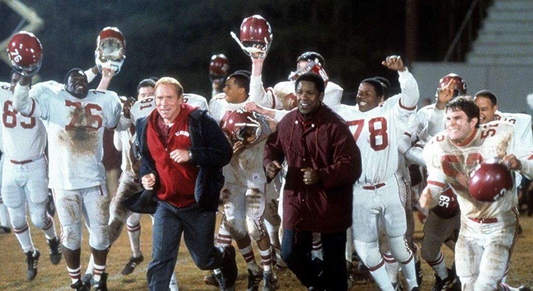 4 Ways That The 20 Year Anniversary Of 'Remember The Titans' Could Be A Lesson In Today's World
