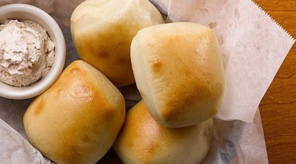 A Definitive Ranking Of Complimentary Restaurant Bread From A Self-Proclaimed Carb Expert