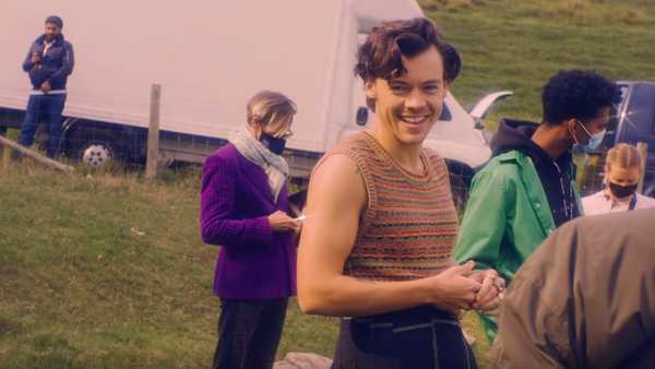 If You Have An Issue With Harry Styles Wearing A Dress, This Is For You