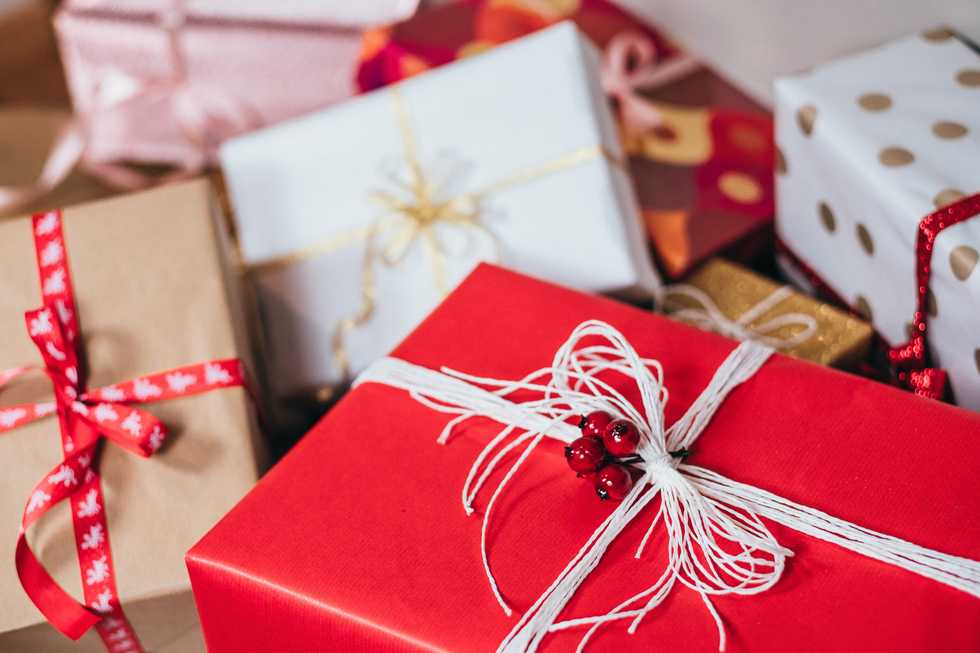 18 Luxurious Gift Ideas For The Woman Who Has Everything