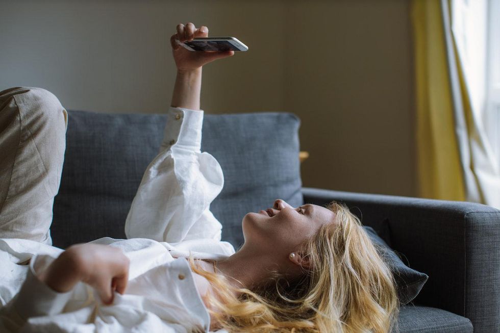 Here's How To Take A Good Selfie, Because You Deserve To Look Like You Woke Up Like This