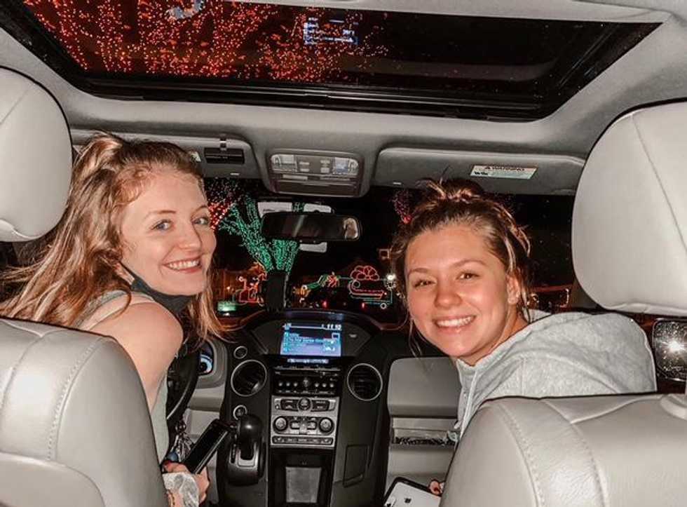 Reviewing The Lights At Lakemont Park: A Quarantine-Friendly Holiday Special