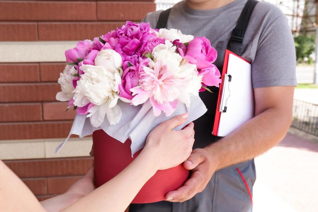 What are the benefits of flower delivery?