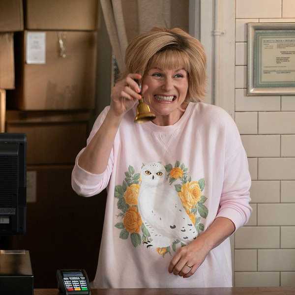 13 Thoughts You Have Before You Ask Someone Out, As Told By 'Schitt's Creek'